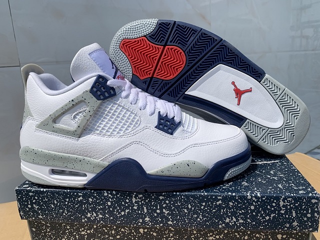 Air Jordan 4 Retro Midnight Navy